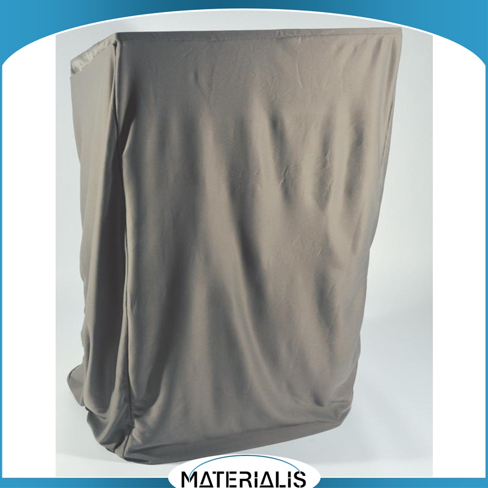 Housse jersey gris pour pupitre (hors lutrin). Protège de la poussière et des rayures. Matière douce, dimensions 80/60 x 125 cm. Sac inclus.