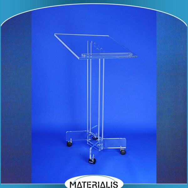 Pupitre plexiglas réglable avec plateau 62,5×50 cm. 2 hauteurs de montage (jusqu’à 118 cm), équipé de 4 roulettes dont 2 avec frein. Pratique, stable et mobile.