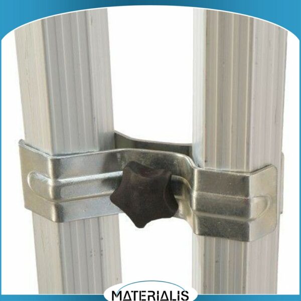 Connecteur métallique pour relier deux tentes pliantes. Compatible poteaux 50-55 mm. Fixation rapide, idéale pour installations événementielles.